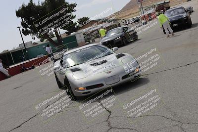 media/Jun-01-2025-CalClub SCCA (Sun) [[eae223c5dd]]/Around pit/